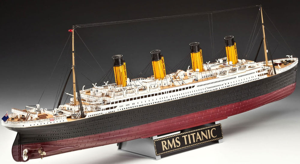 Gift set 100 tears Titanic ( special edition ) Revell