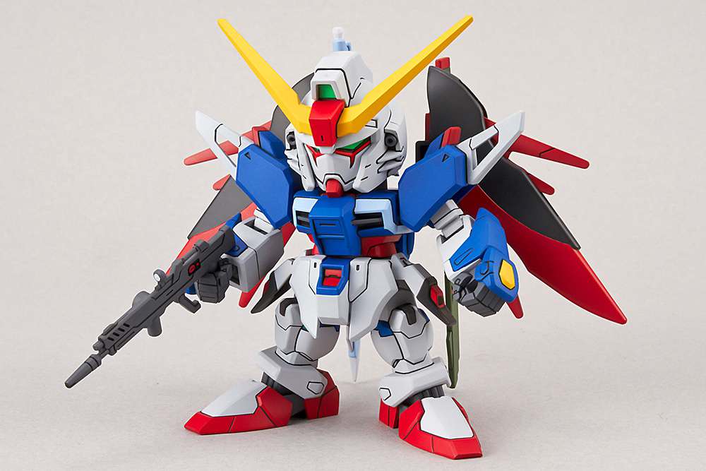 SD Gundam Destiny es standard 009
