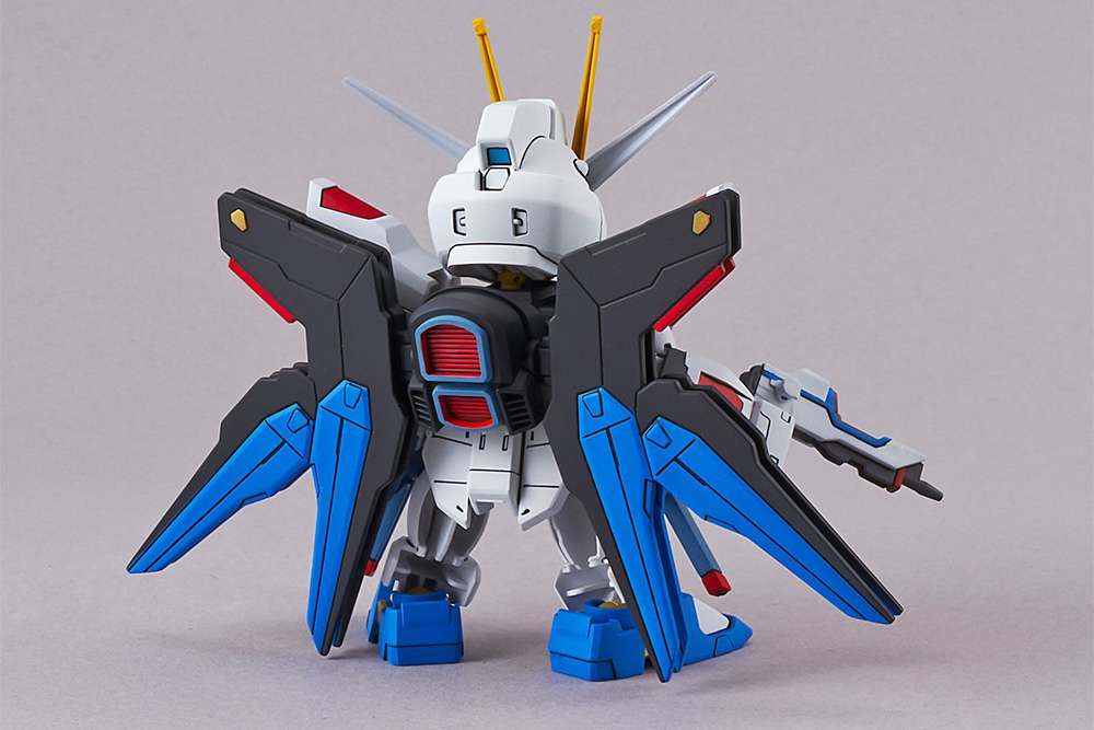 SD Gundam Strike Freedom EX STD 006 Bandai