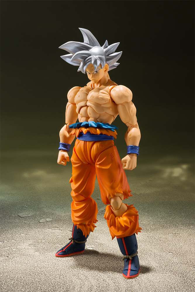 Dragonball Super Son Goku Ultra instinct S.H. Figuarts