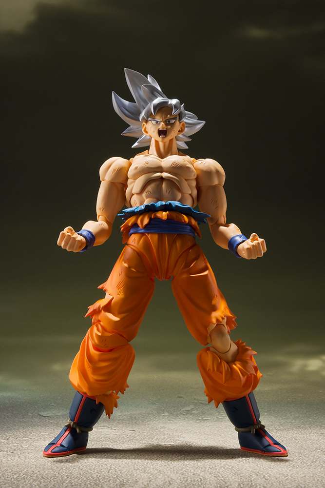 Dragonball Super Son Goku Ultra instinct S.H. Figuarts