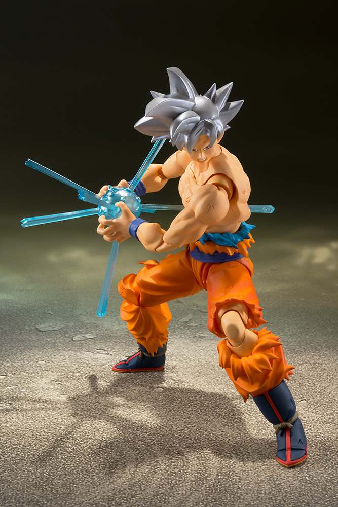 Dragonball Super Son Goku Ultra instinct S.H. Figuarts