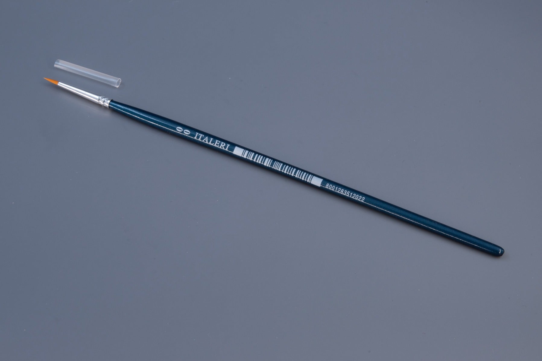Synthetic Round Brush 00