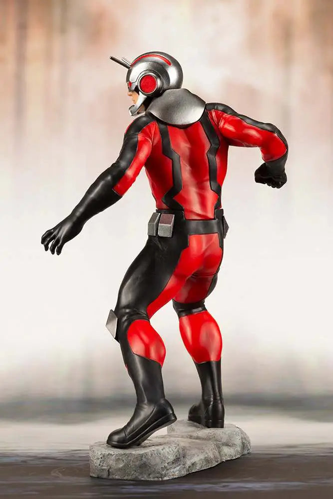 Astonishing Antman & Wasp ARTFX Statue