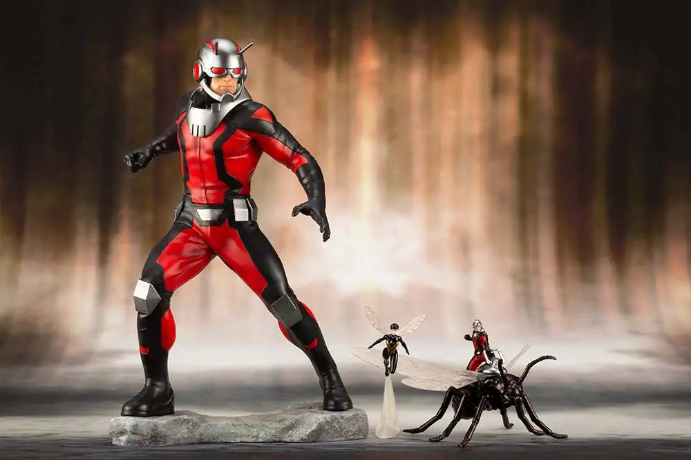 Astonishing Antman & Wasp ARTFX Statue