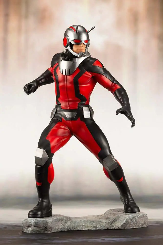 Astonishing Antman & Wasp ARTFX Statue