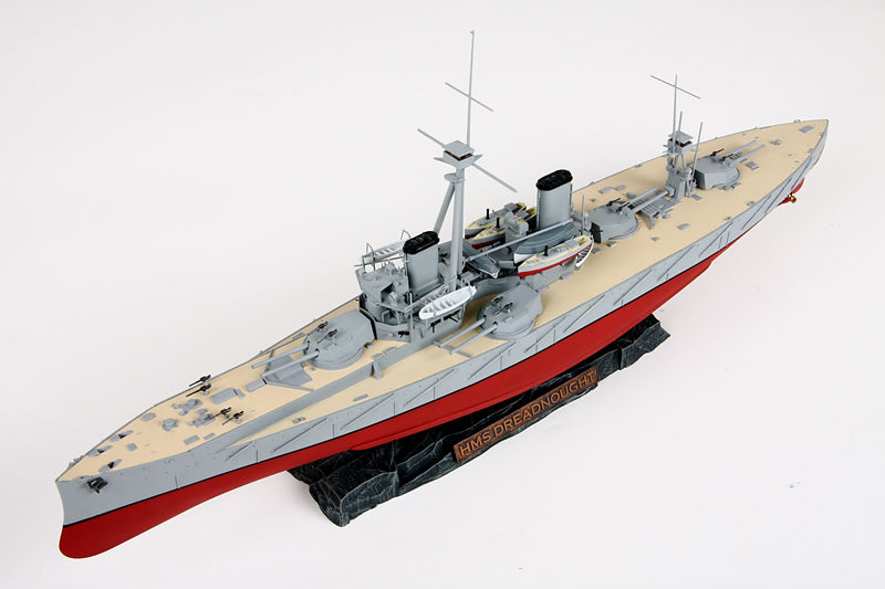 Battleship "Dreadnought"  Zvezda