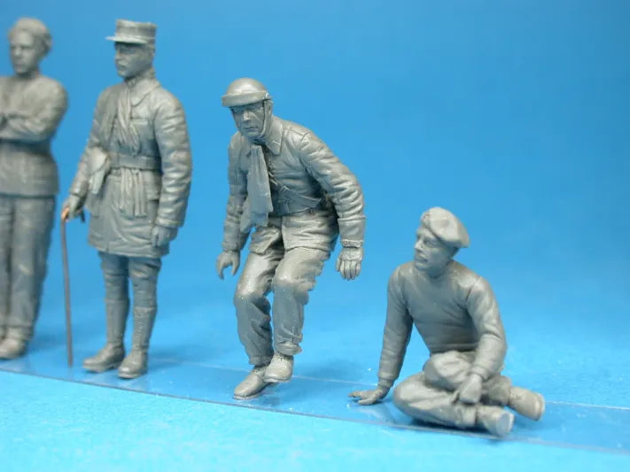 France Tank Crew Figure Set