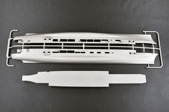 German Navy Aircraft Carrier Peter Strasser Trumpeter