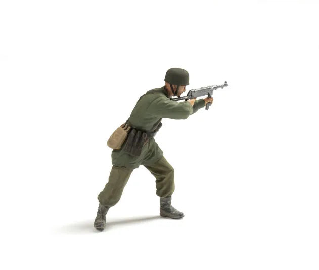 German Paratrooper Figure Set