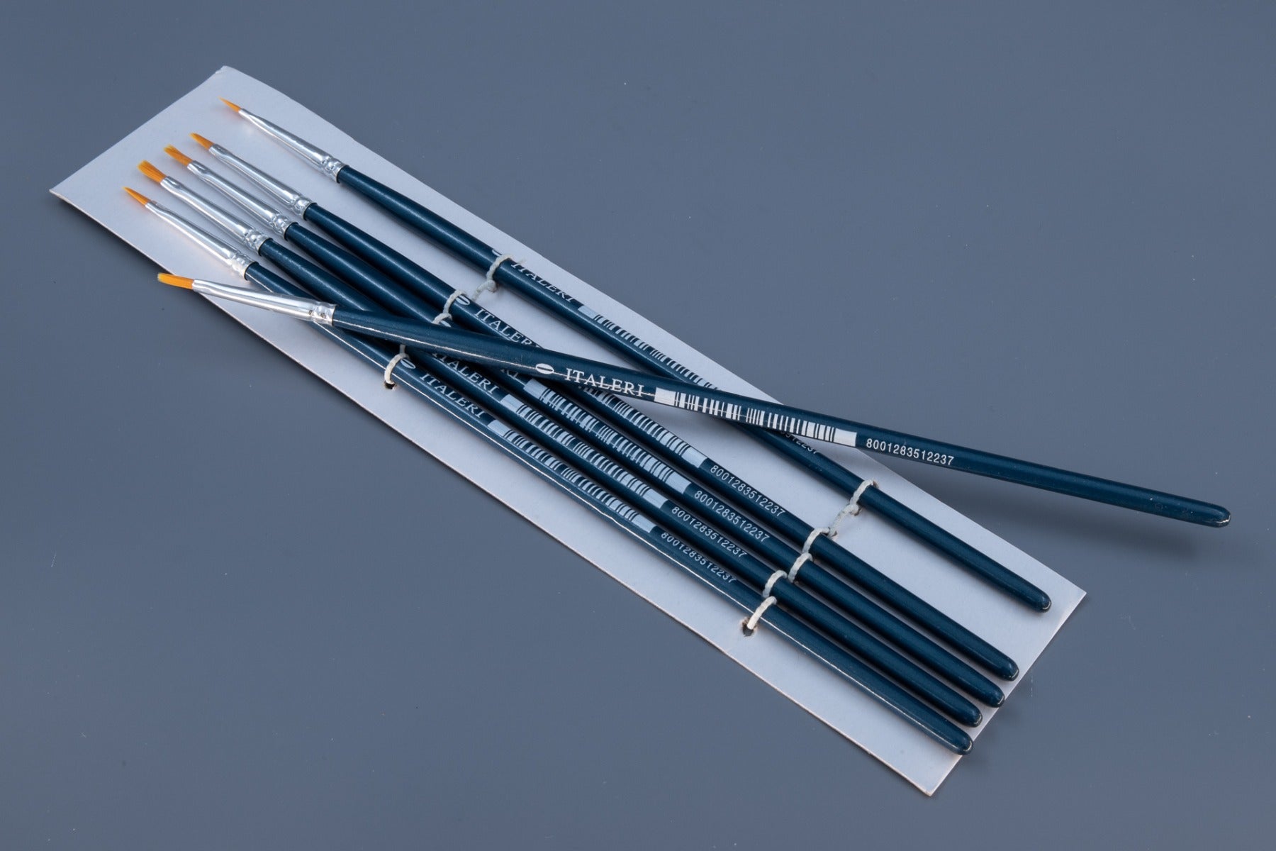 Italeri Size 0 Synthetic Flat Brush