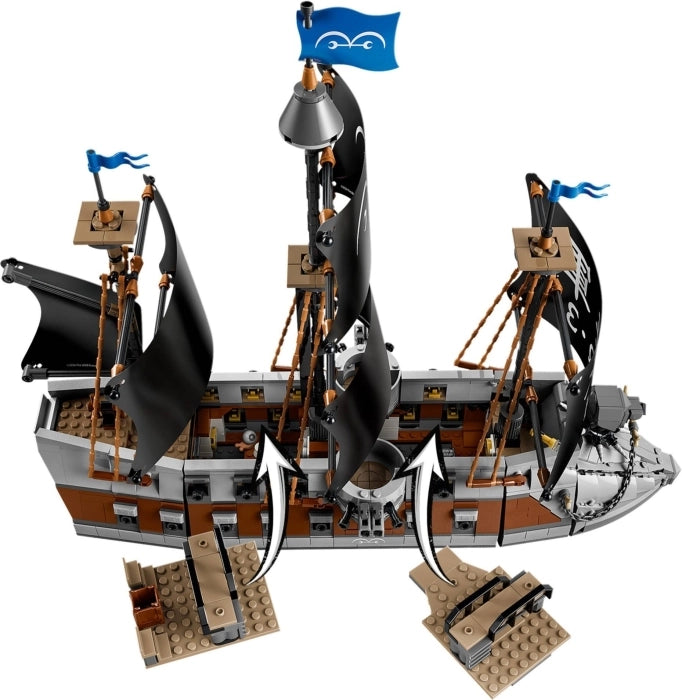 LEGO One Piece 75646 La Nave da Guerra di Garp