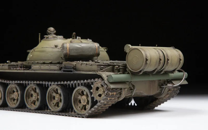 T-62 Soviet Main Battle Tank