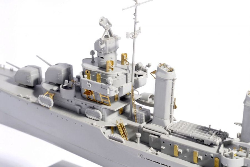 USS Benson class Destroyer Benson DD-421 1945