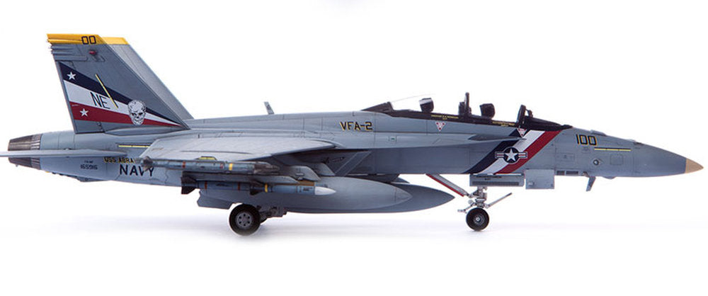 USN F/A-18E VFA-195 Chippy Ho 3