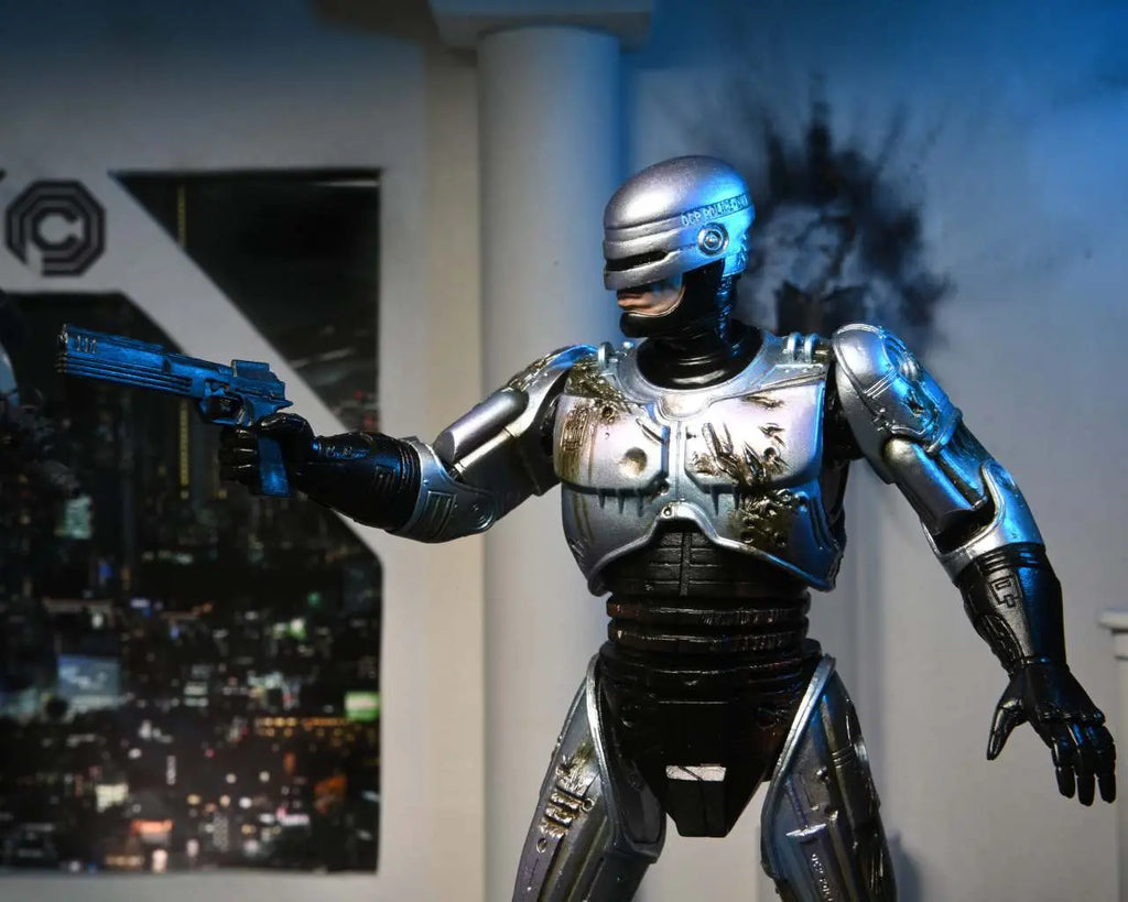 Ultimate Robocop Battle Damaged W/ Chair
