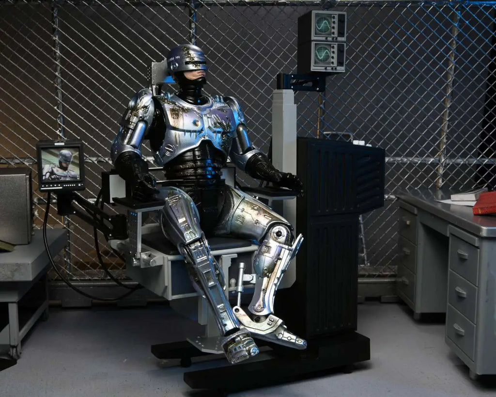 Ultimate Robocop Battle Damaged W/ Chair