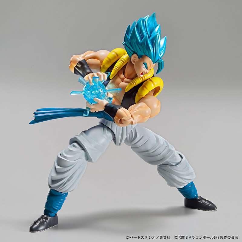 Figure Rise Super saiyan God Gogeta