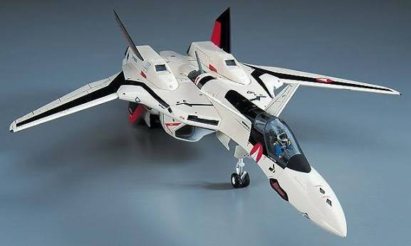 YF-19 MACROSS PLUS