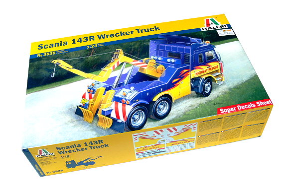 Scania 143R Wrecker Truck by Italeri