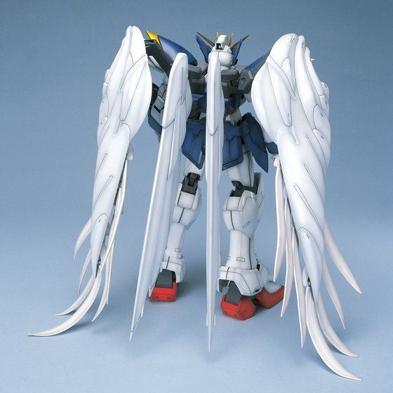 Wing Gundam Zero custom PG Bandai