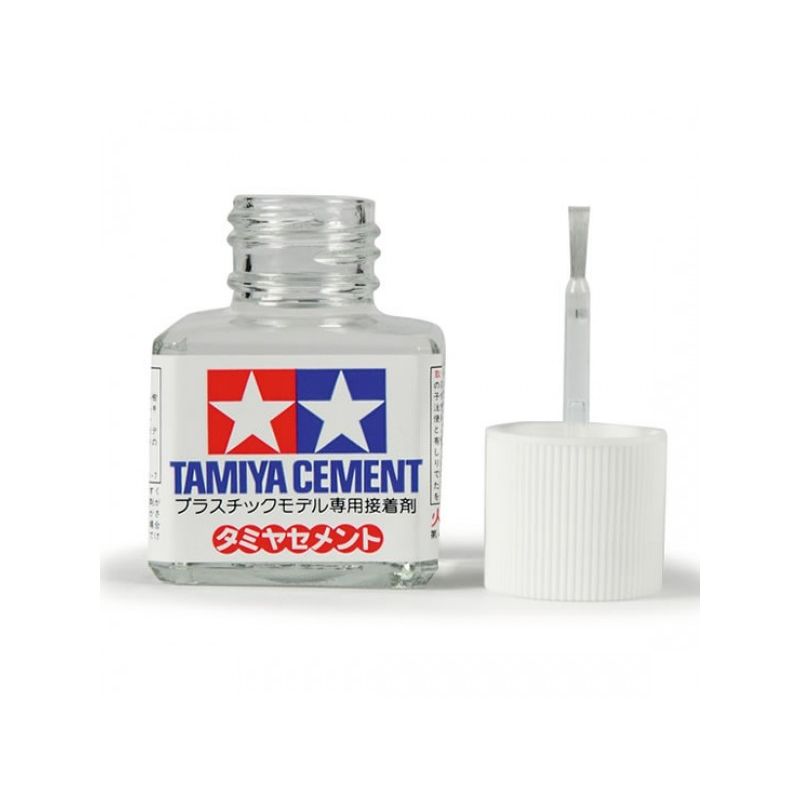 Tamiya Cement colla